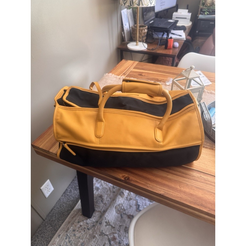 VTG 1996 Coach USA MADE Olympics Duffle Bag Yellow/Black Leather/Nylon Charm+Tag - Picture 3 of 10